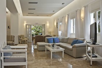 Kamari Hotel galeri fotoğrafı