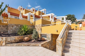 Apartamentos Punta Marina By Livvo