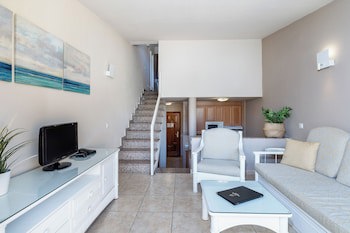 Apartamentos Punta Marina By Livvo