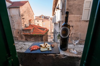 Slavija Culture Heritage Hotel