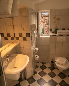 Slavija Culture Heritage Hotel