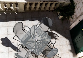 Slavija Culture Heritage Hotel