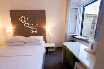 Slavija Culture Heritage Hotel