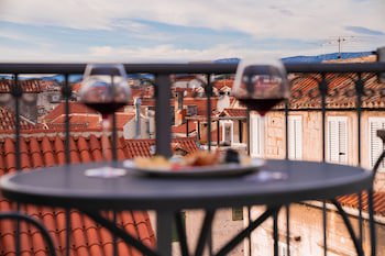 Slavija Culture Heritage Hotel