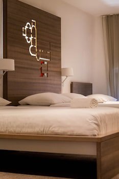 Slavija Culture Heritage Hotel