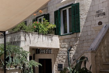 Slavija Culture Heritage Hotel