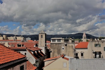 Slavija Culture Heritage Hotel