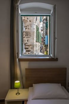 Slavija Culture Heritage Hotel