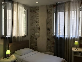 Slavija Culture Heritage Hotel