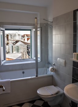 Slavija Culture Heritage Hotel