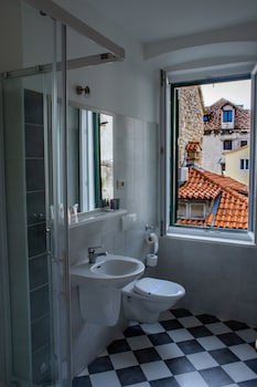 Slavija Culture Heritage Hotel