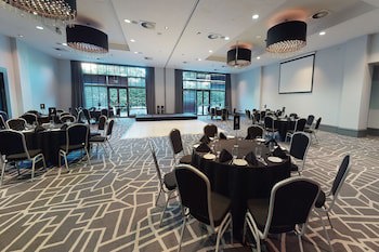 Village Hotel London Watford