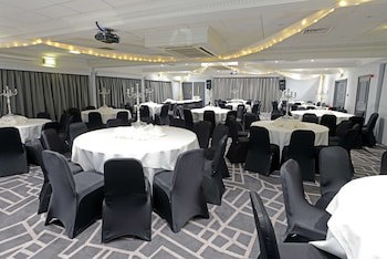 Village Hotel London Watford