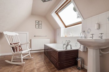 Aynetree Guest House