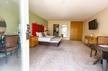 The Great Hallingbury Manor Hotel