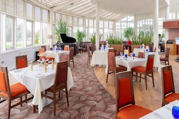 Alona Hotel