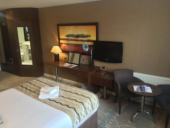 Alona Hotel