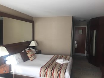 Alona Hotel