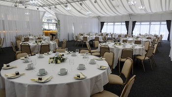Alona Hotel
