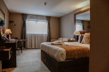 Alona Hotel