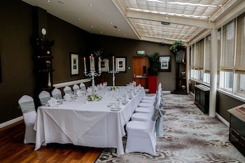 Alona Hotel