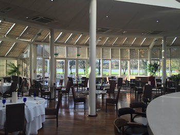 Alona Hotel