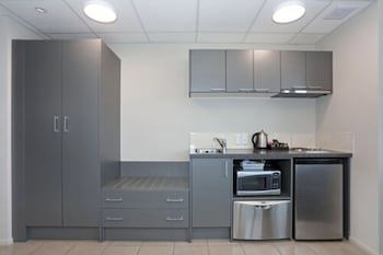 Quality Suites Central Square