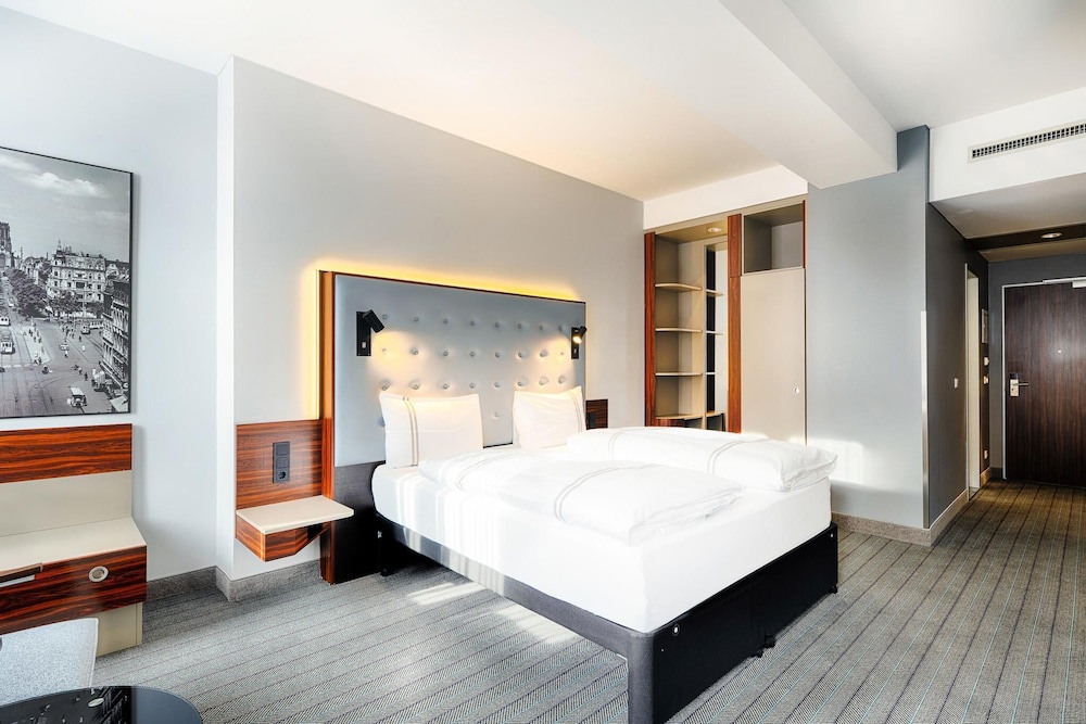 Premier Inn Koln City Mediapark