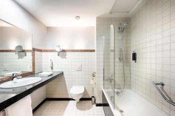 Premier Inn Koln City Mediapark galeri fotoğrafı