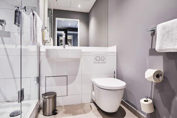 Premier Inn Koln City Mediapark galeri fotoğrafı
