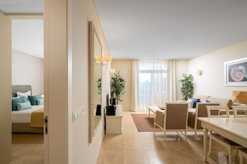 Monte Santo Resort