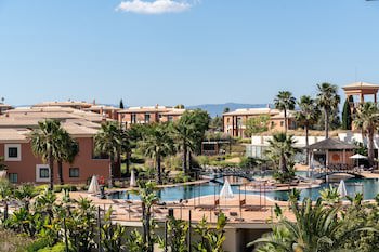 Monte Santo Resort