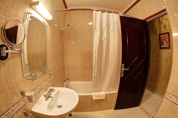 Amani Hotel Suites & Spa