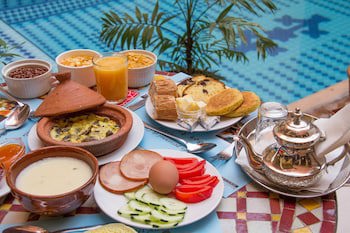 Amani Hotel Suites & Spa