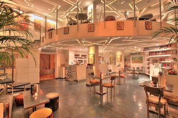 Amani Hotel Suites & Spa