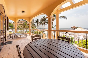 Coco Beach Resort