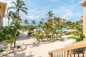 Coco Beach Resort