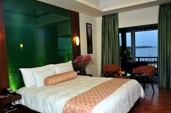Ramada Resort By Wyndham Kochi