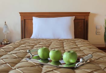 Famissi Eden Hotel