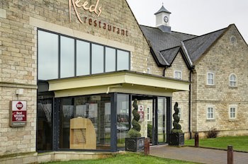 Best Western Plus Pastures Hotel