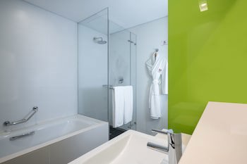 Crowne Plaza Tel Aviv City Center, An Ihg Hotel