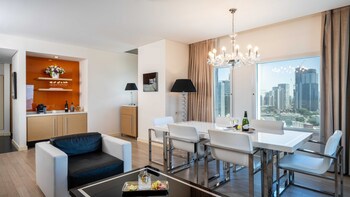 Crowne Plaza Tel Aviv City Center, An Ihg Hotel