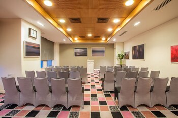 Crowne Plaza Tel Aviv City Center, An Ihg Hotel
