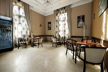Atrium Hotel Ateneu City Center