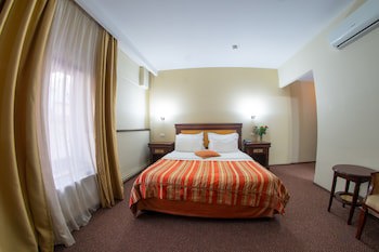 Atrium Hotel Ateneu City Center