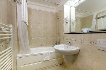 Atrium Hotel Ateneu City Center