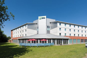 Holiday Inn Express Leigh - Sports Village, An Ihg Hotel