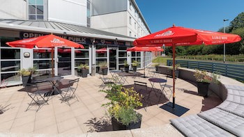 Holiday Inn Express Leigh - Sports Village, An Ihg Hotel