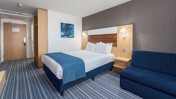Holiday Inn Express Leigh - Sports Village, An Ihg Hotel