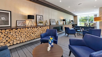 Holiday Inn Express Leigh - Sports Village, An Ihg Hotel